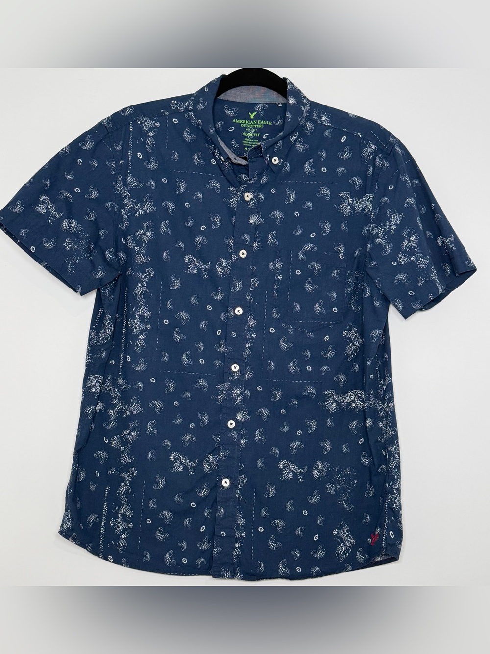 American Eagle Men’s M Slim Fit Paisley Short Sleeve Button Down Shirt